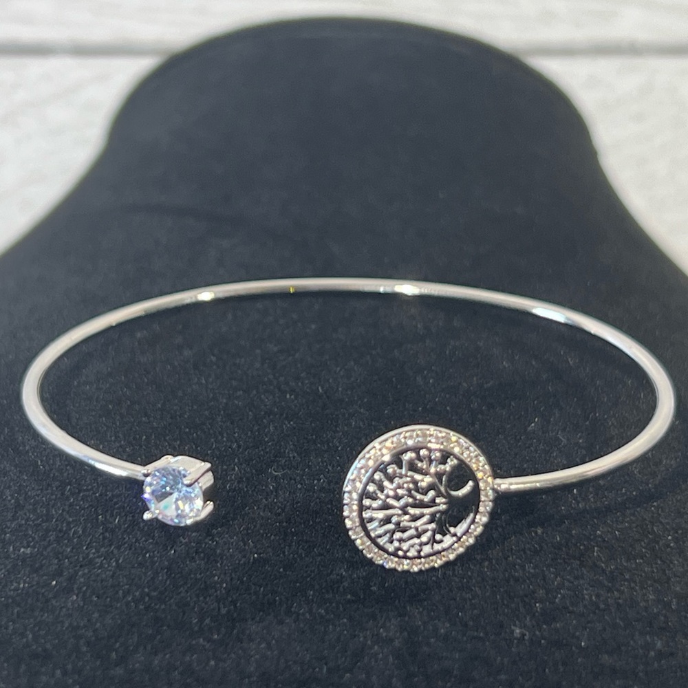 LAST ONE! Tree of Life - White 14K Gold Adjustable Bracelet Tree Of Life - Picture 6 of 10
